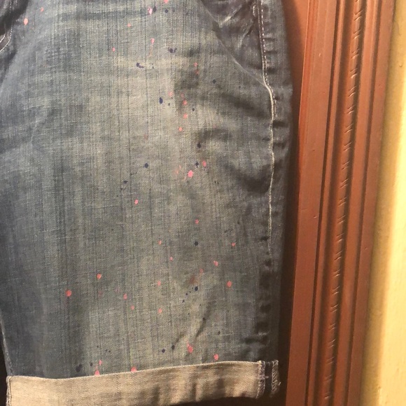 Avenue Denim Shorts Color Splash - Picture 4 of 5